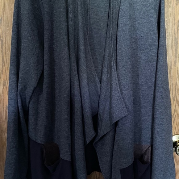 LOGO - Picture 2 of 3